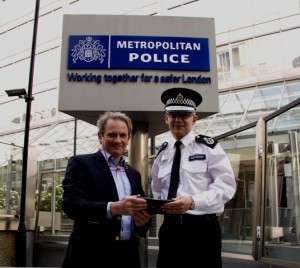 Facewatch ID, la app de Scotland Yard para identificar a los responsables de los disturbios de Londres 