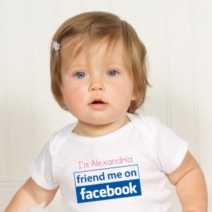 Unbaby.me suprime todas las fotos de bebés de tu feed de Facebook
