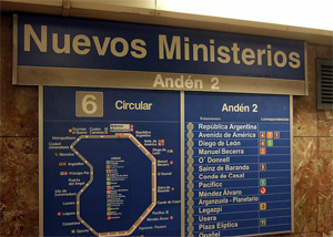 Los Angry Birds hacen escala en el Metro de Madrid