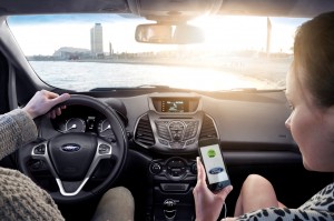 Ford anima a los desarrolladores a trabajar juntos y hacer sus apps compatibles con la conducción