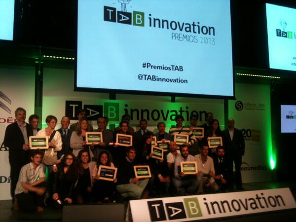Foto oficial de los ganadores de los Premios TAB Innovation. 