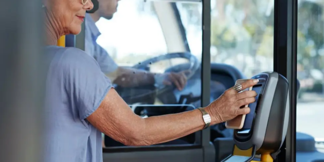 Telefónica presenta una app que incorpora servicios de transporte públicos y privados Telefónica presenta una app que incorpora servicios de transporte públicos y privados