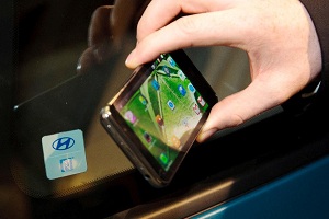 Hyundai se asocia con LG para llevar las apps a sus coches