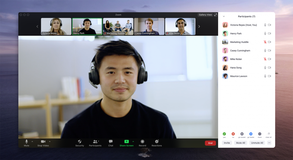 Cómo organizar video reuniones de trabajo con Zoom de manera segura