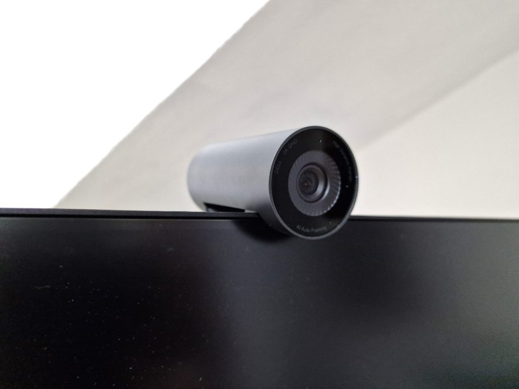 Webcam Dell Pro WB5023: Práctica y decepcionante