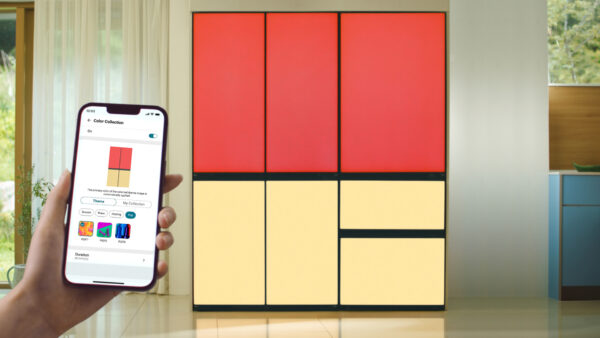 LG presenta MoodUP Refrigerator, la nevera que puedes cambiar de color con una app