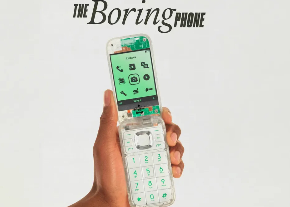 Heineken convierte tu móvil en un dumb phone para que vivas los conciertos como antes