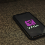 Dos policías lanzan Vega, una app para proteger a las mujeres de la violencia machista