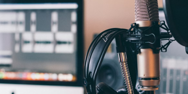 Podcasts grabados en el móvil que nacen con transcripción