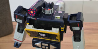 Robosen Soundwave G1 Flagship: ¡a jugar con los robots!