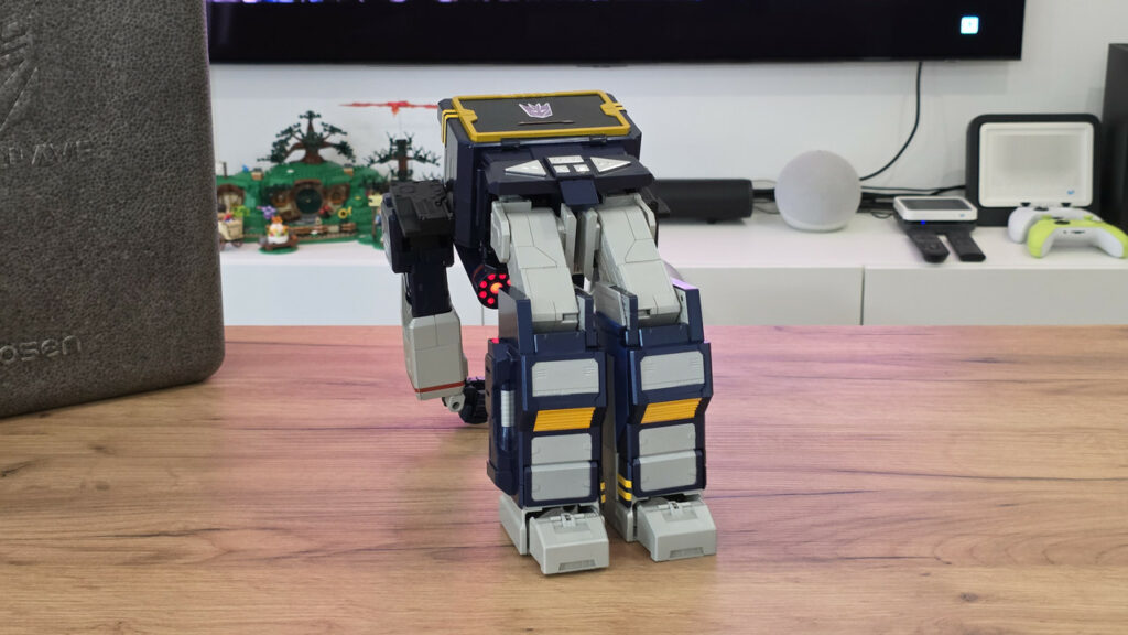 Robosen Soundwave G1 Flagship: ¡a jugar con los robots!