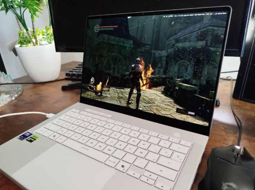 Asus Rog Zephyrus G14: Un equipazo para gaming al que se la juega el calor