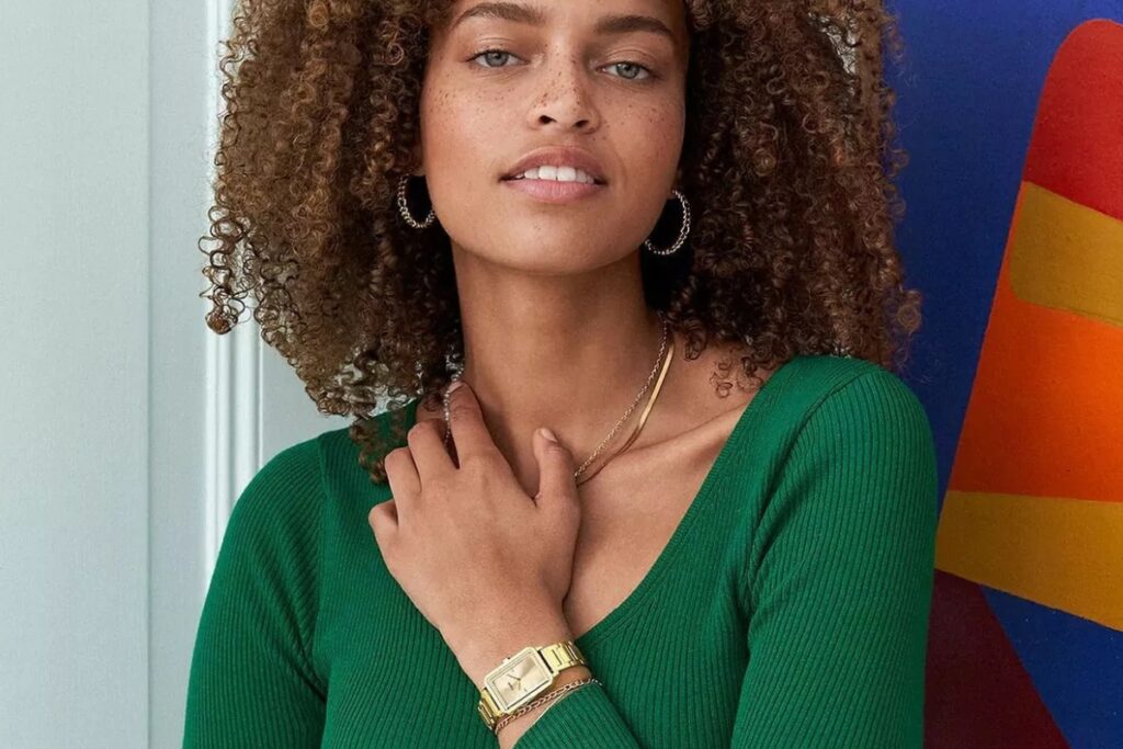 Relojes mujer: el gesto discreto que redefine la elegancia contemporánea
