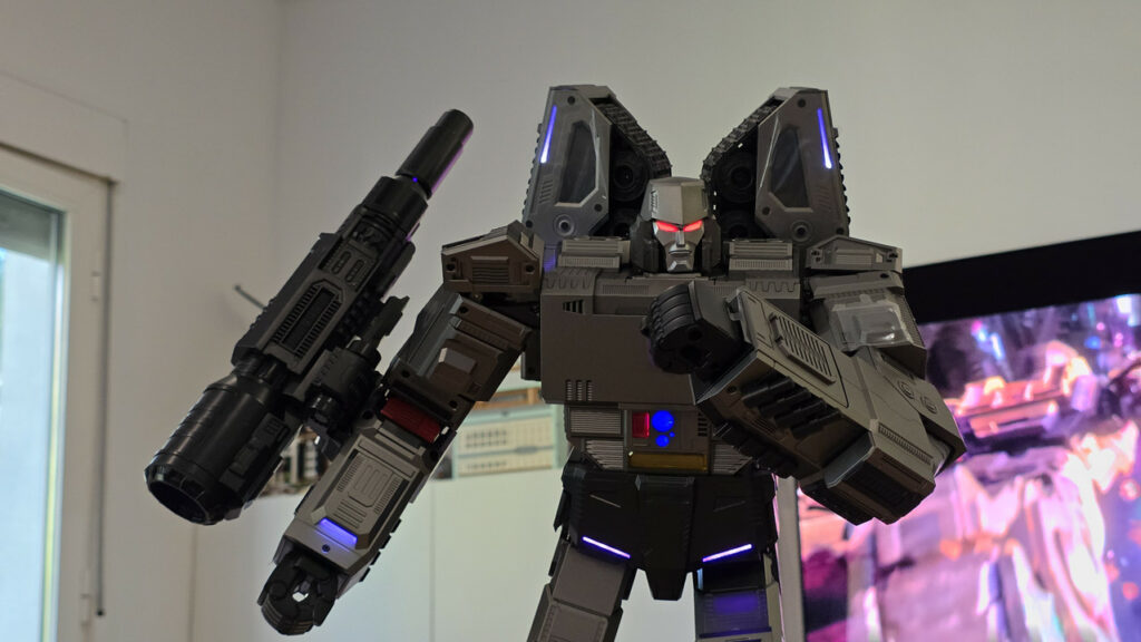 Robosen Megatron G1 Flagship: El bueno de los malos