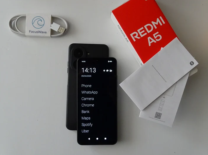 FocusWave: “Se puede vivir una vida plena y feliz sin un teléfono en el bolsillo”