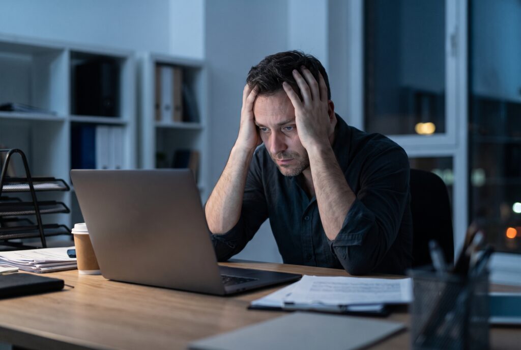Dos de cada tres emprendedores viven con estrés frecuente y solo el 18% se despiertan descansados